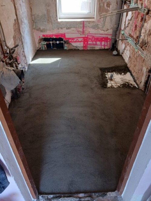 Lžovice 8 - Kompletní rekonstrukce na klíč (instalatérské, zednické práce)
