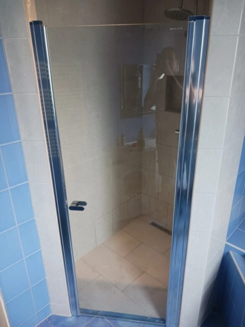 Radovesnice - Kompletní dodávka zednických a instalatérských prací výměna sprchového koutu