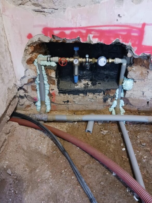 Lžovice 8 - Kompletní rekonstrukce na klíč (instalatérské, zednické práce)